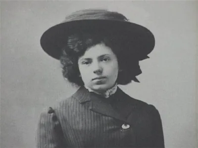 Вера Инбер (1890-1972) - русская поэтесса, прозаик и переводчица. Художественный портрет.